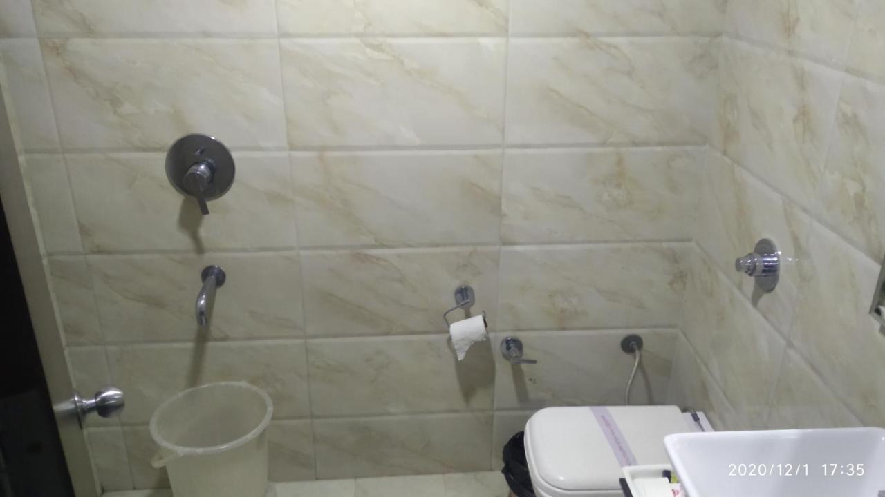 Hotel Popular Амритсар Экстерьер фото